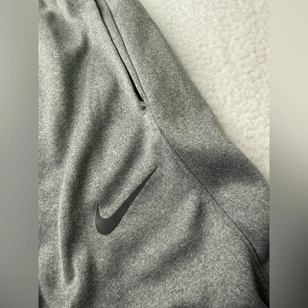 Nike Unisex Kids Grey Fleeced Sweatpants S Casual Loungewear Comfort‎ Activewear
